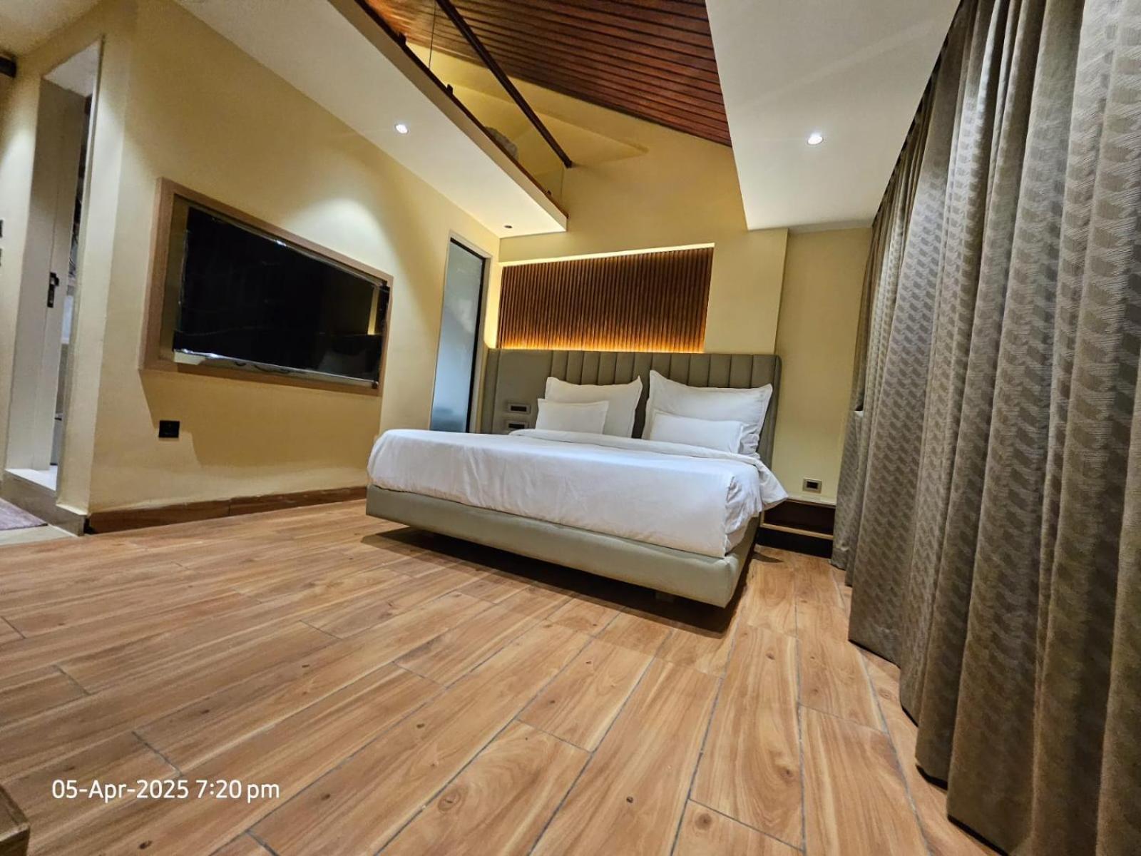 The Grand Suncity Hotel & Resorts Bhopal Exterior photo