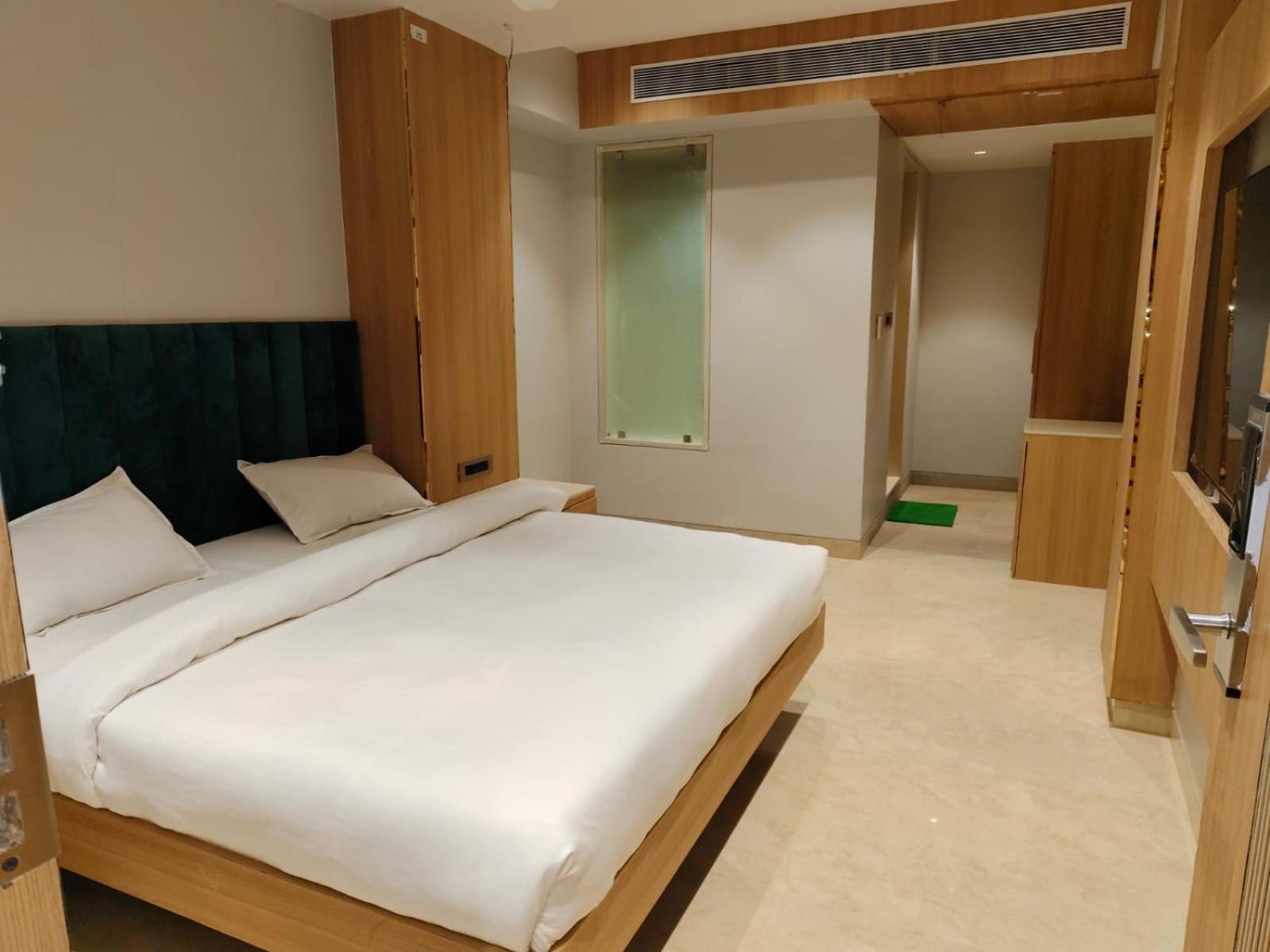 The Grand Suncity Hotel & Resorts Bhopal Exterior photo